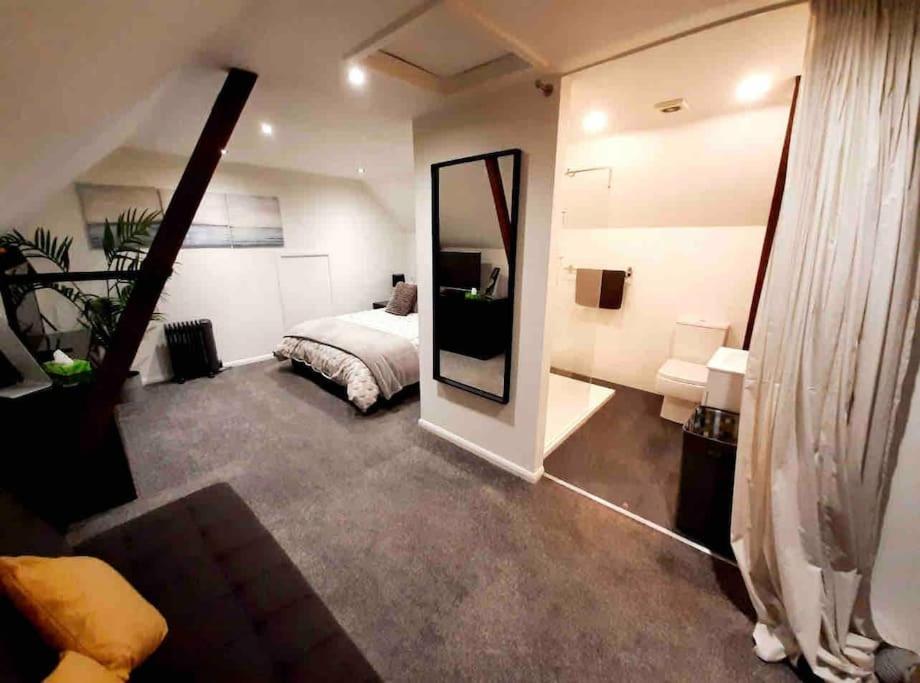 Lovely 1-Bedroom Serviced Apartment In Deal, Kent Bagian luar foto